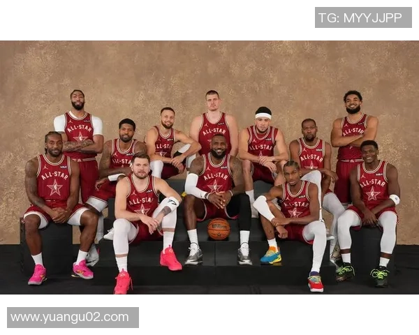 盛世容颜与足球才华并存的明星球员盘点与分析